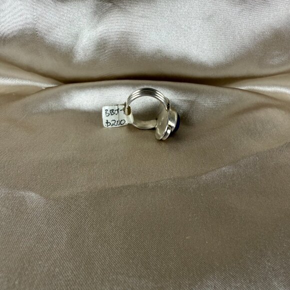 Silver Ring Blue Lapis Lazuli Oval & Red Garnet Round Gemstone Jewelry Size 6.5 - Picture 3 of 4